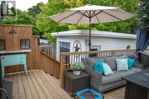 202 Queen Street, Newmarket, ON - Outdoor With Deck Patio Veranda With Exterior