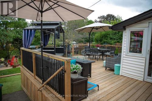 202 Queen Street, Newmarket, ON - Outdoor With Deck Patio Veranda With Exterior