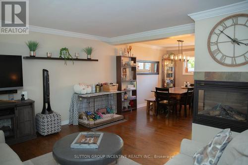 202 Queen Street, Newmarket, ON - Indoor Photo Showing Living Room With Fireplace