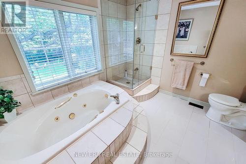 4100 Ennisclare Drive, Milton, ON - Indoor Photo Showing Bathroom