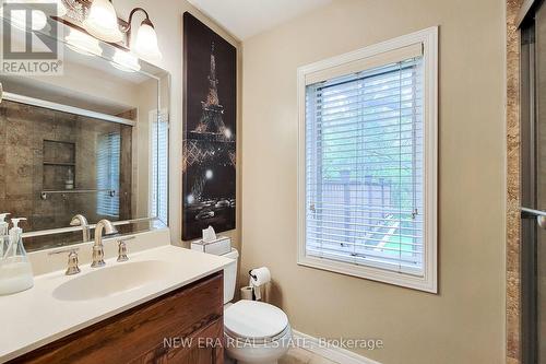 4100 Ennisclare Drive, Milton, ON - Indoor Photo Showing Bathroom