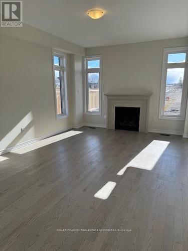 21 Molnar Crescent, Brantford, ON - Indoor Photo Showing Living Room With Fireplace