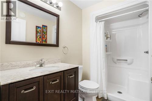 82 Richard Street, Alfred And Plantagenet, ON - Indoor Photo Showing Bathroom