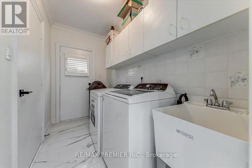 99 Benjamin Drive, Vaughan, ON - Indoor Photo Showing Laundry Room