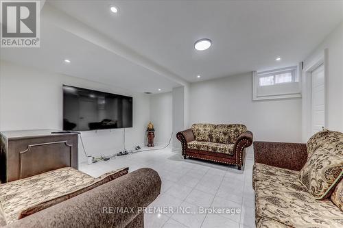 99 Benjamin Drive, Vaughan, ON - Indoor