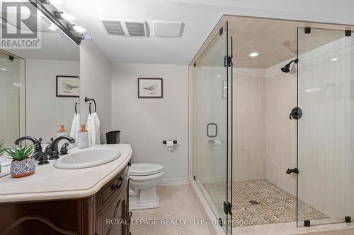 11 Treeview Crescent, Caledon, ON - Indoor Photo Showing Bathroom