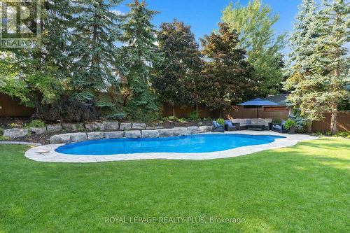 11 Treeview Crescent, Caledon, ON - Outdoor With In Ground Pool With Backyard