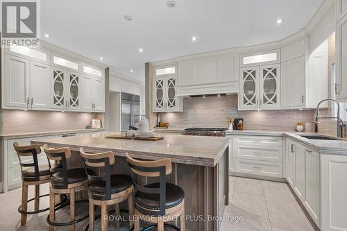 11 Treeview Crescent, Caledon, ON - Indoor Photo Showing Kitchen With Upgraded Kitchen