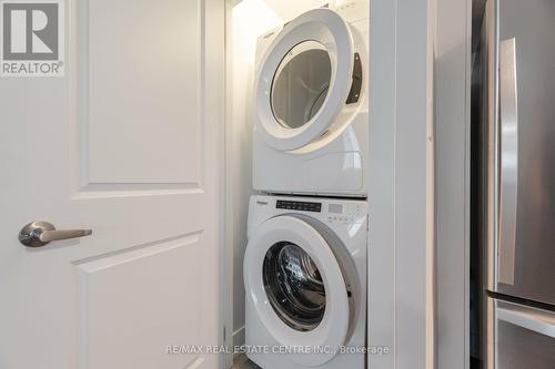 406 - 310 Broadway Avenue, Orangeville, ON - Indoor Photo Showing Laundry Room