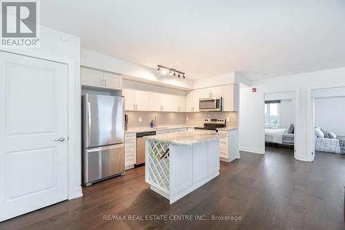 406 - 310 Broadway Avenue, Orangeville, ON - Indoor Photo Showing Kitchen