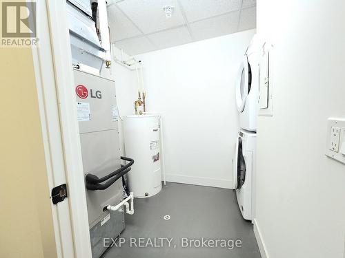 401 - 103 Roger Street, Waterloo, ON - Indoor Photo Showing Laundry Room