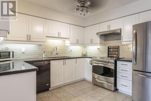 1 - 2450 Post Road, Oakville, ON - Indoor Photo Showing Kitchen With Upgraded Kitchen