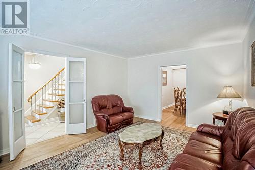 5 Lorne Bruce Drive, Toronto, ON - Indoor Photo Showing Living Room