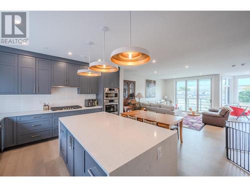 201 Wylie Street Unit# 131, Penticton, BC - Indoor Photo Showing Kitchen With Upgraded Kitchen