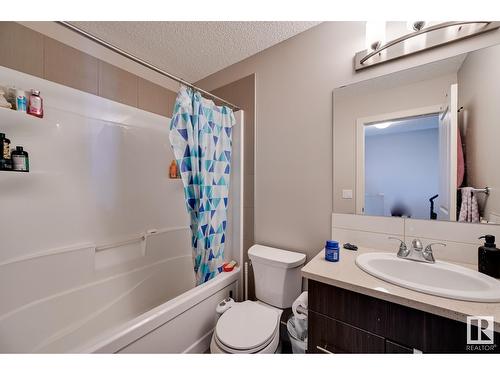 #6 2922 Maple Wy Nw, Edmonton, AB - Indoor Photo Showing Bathroom