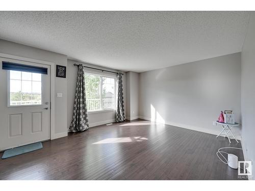 #6 2922 Maple Wy Nw, Edmonton, AB - Indoor