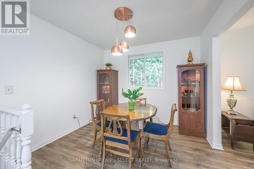 19 Banting Crescent, London, ON - Indoor Photo Showing Dining Room