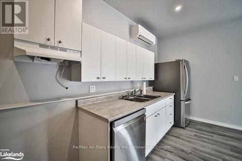 410 Etwell Road, Huntsville (Stisted), ON - Indoor Photo Showing Kitchen With Double Sink