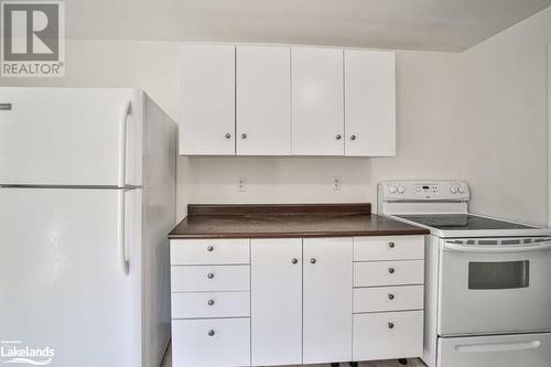 In Law Suite - 410 Etwell Road, Huntsville, ON - Indoor Photo Showing Kitchen