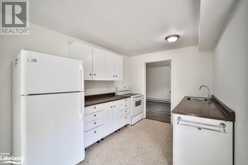 In Law Suite - 410 Etwell Road, Huntsville, ON - Indoor Photo Showing Kitchen