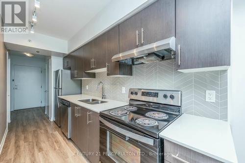 409 - 1 Falaise Road, Toronto, ON - Indoor Photo Showing Kitchen With Double Sink