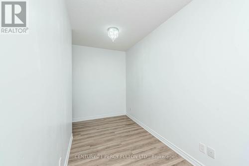 409 - 1 Falaise Road, Toronto, ON - Indoor Photo Showing Other Room