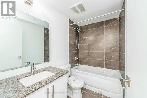 409 - 1 Falaise Road, Toronto, ON - Indoor Photo Showing Bathroom