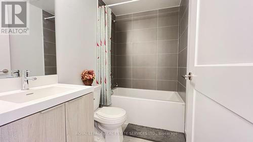 806 - 8 Widmer Street, Toronto, ON - Indoor Photo Showing Bathroom