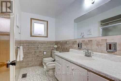 299 Huntsmill Boulevard, Toronto, ON - Indoor Photo Showing Bathroom