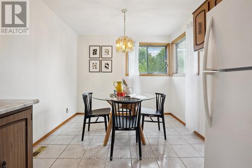 706 Tulip Court, Oshawa, ON - Indoor Photo Showing Dining Room