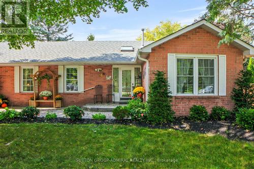 14 Hi View Drive, East Gwillimbury, ON - Outdoor With Deck Patio Veranda