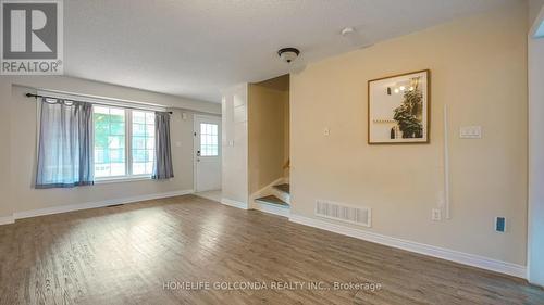 21 Bentley Crescent, Barrie, ON - Indoor Photo Showing Other Room