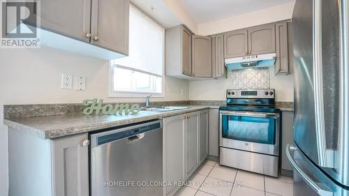 21 Bentley Crescent, Barrie, ON - Indoor Photo Showing Kitchen With Double Sink