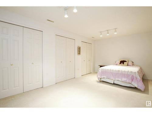 9144 165 Av Nw, Edmonton, AB - Indoor Photo Showing Bedroom