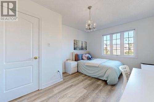 92 Bentwood Crescent, Vaughan, ON - Indoor Photo Showing Bedroom