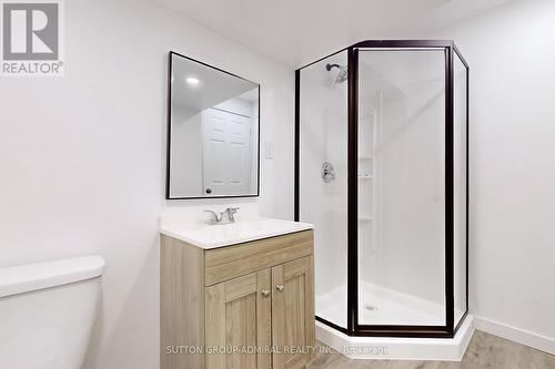 92 Bentwood Crescent, Vaughan, ON - Indoor Photo Showing Bathroom