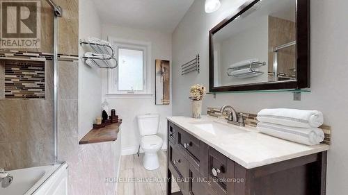 256 Weighton Drive, Oakville, ON - Indoor Photo Showing Bathroom