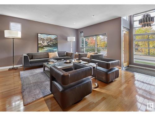 9803 145 St Nw, Edmonton, AB - Indoor Photo Showing Living Room