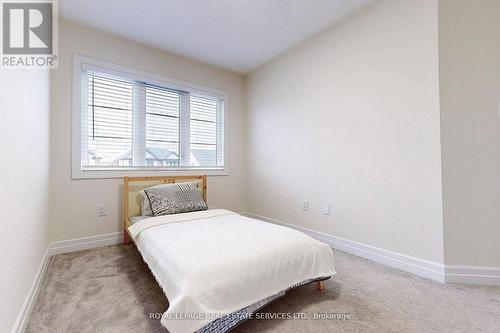 9498 Tallgrass Avenue, Niagara Falls, ON - Indoor Photo Showing Bedroom