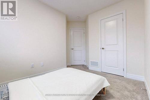 9498 Tallgrass Avenue, Niagara Falls, ON - Indoor Photo Showing Bedroom