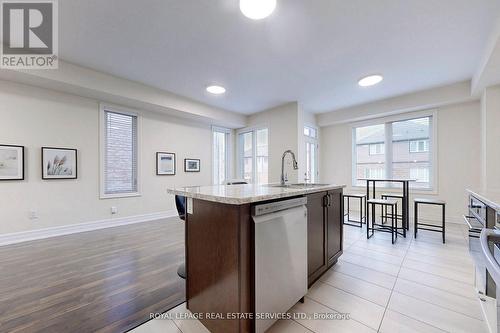 9498 Tallgrass Avenue, Niagara Falls, ON - Indoor Photo Showing Kitchen