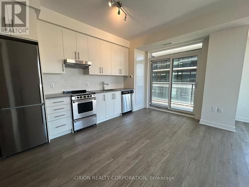 715 - 212 King William Street, Hamilton, ON - Indoor Photo Showing Kitchen