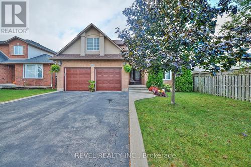 107 Napa Lane, Hamilton, ON - Outdoor With Facade