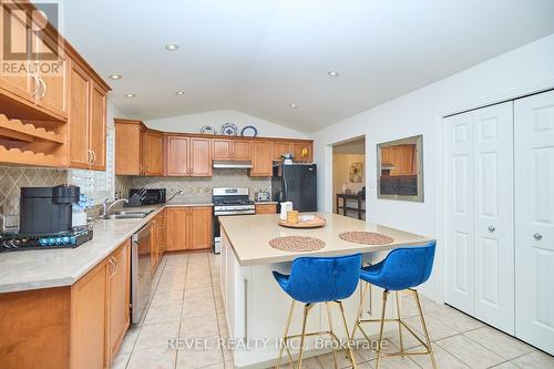 107 Napa Lane, Hamilton, ON - Indoor Photo Showing Kitchen With Double Sink