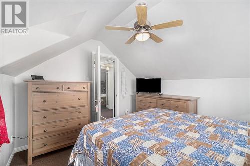 1215 Ste-Marie Road, Russell, ON - Indoor Photo Showing Bedroom