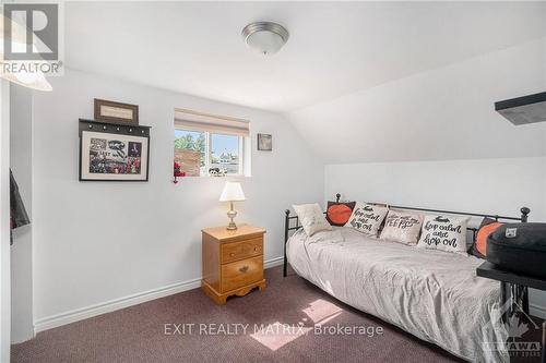 1215 Ste-Marie Road, Russell, ON - Indoor Photo Showing Bedroom