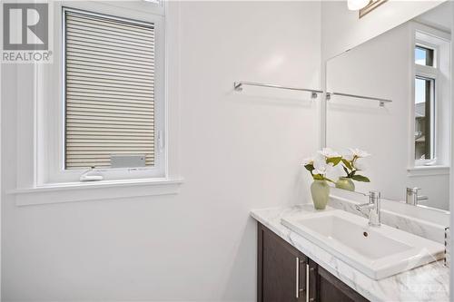 524 Cardamom Terrace, Stittsville, ON - Indoor Photo Showing Bathroom