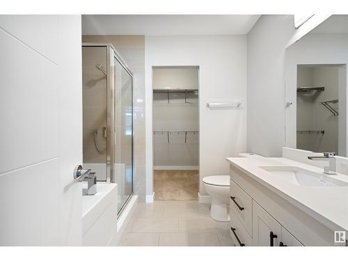 #108 625 Leger Wy Nw, Edmonton, AB - Indoor Photo Showing Bathroom