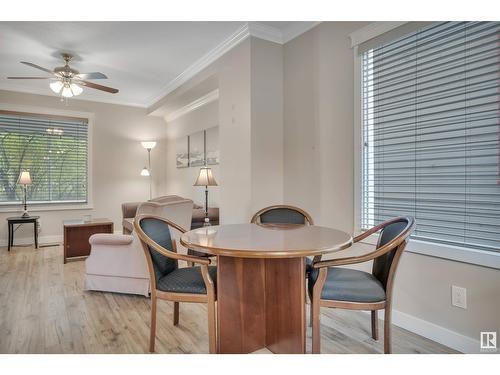 11517 94 St Nw, Edmonton, AB - Indoor Photo Showing Dining Room