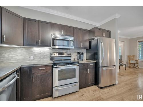 11517 94 St Nw, Edmonton, AB - Indoor Photo Showing Kitchen